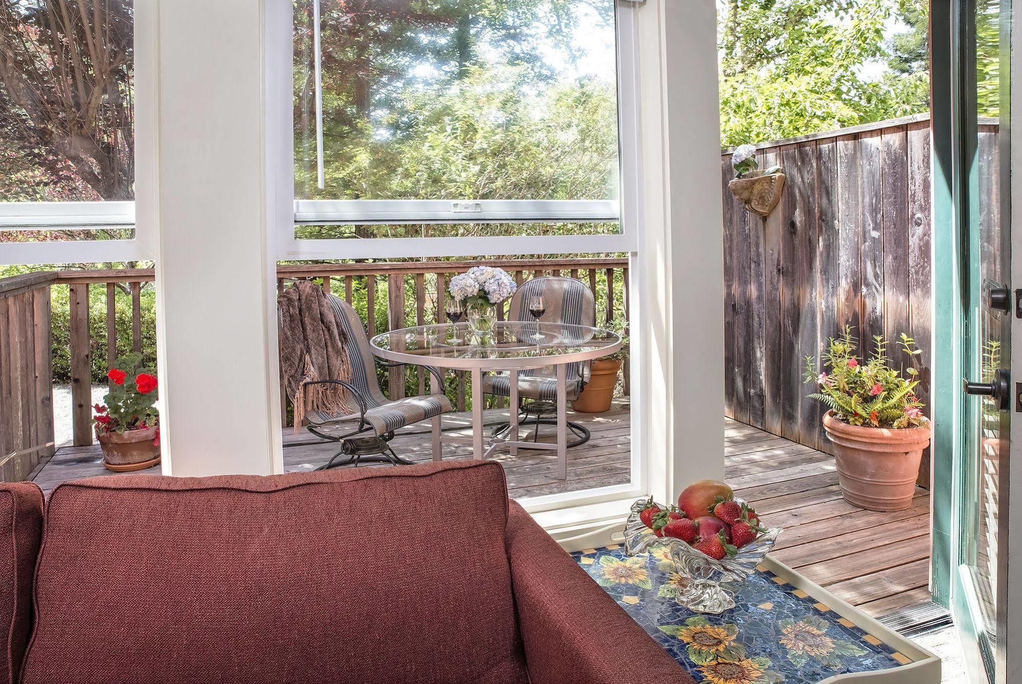 Applewood Inn Guerneville Exterior photo